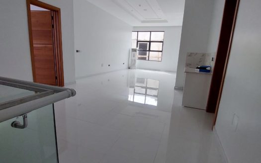 5 BEDROOM DETACHED DUPLEX WITH SWIMMING POOL