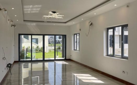 5 Bedroom Contemporary Semi Detached In A Location  Fast Accessable.With 24/7 Security