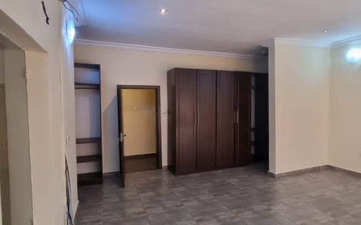 4 bedroom semi detached Duplex