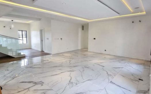 5BEDROOM DETACHED DUPLEX WITH  A BQ FOR SALE