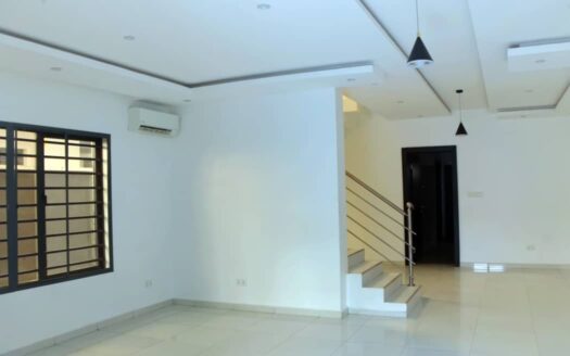 Qualitatively Developed Semi Detached Duplex