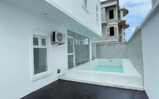 Spacious 4 bedroom luxury duplex at Banana Island Ikoyi